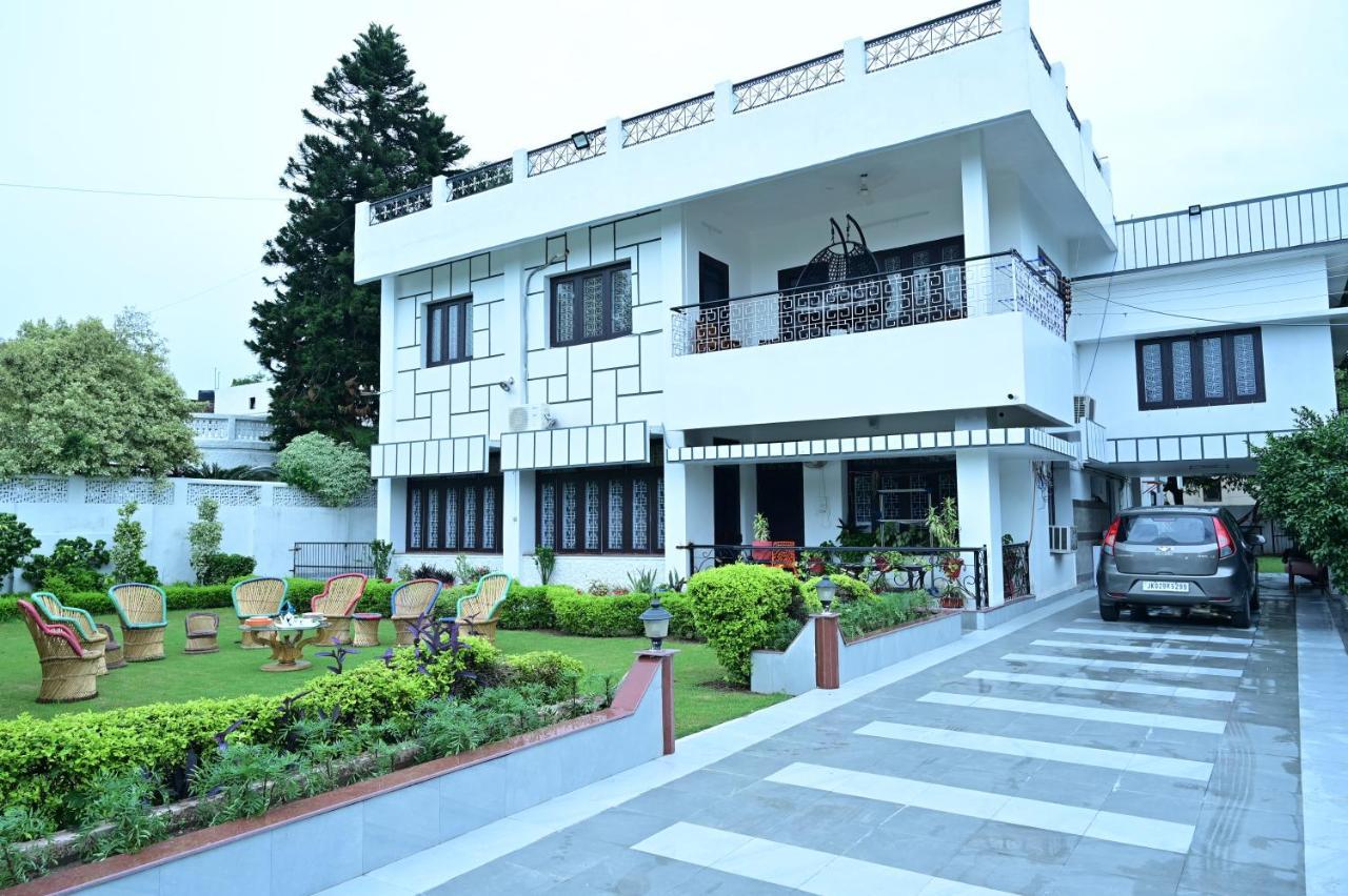 Dhairya'S Villa Home Away From Home Jammu Exteriör bild