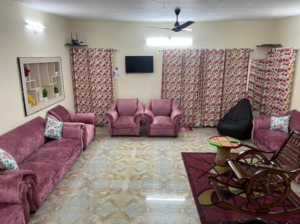 Dhairya'S Villa Home Away From Home Jammu Exteriör bild