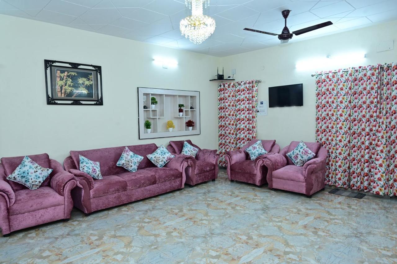Dhairya'S Villa Home Away From Home Jammu Exteriör bild