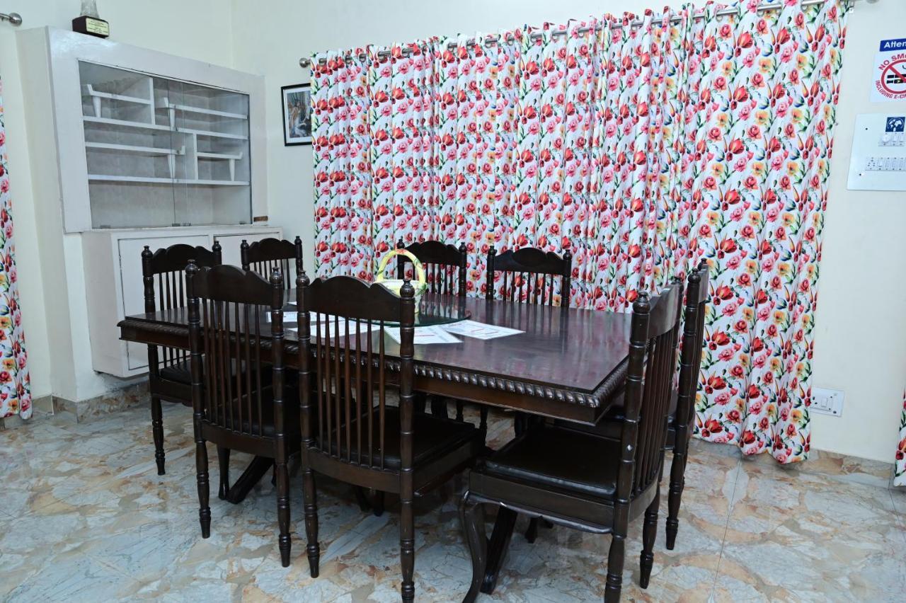 Dhairya'S Villa Home Away From Home Jammu Exteriör bild